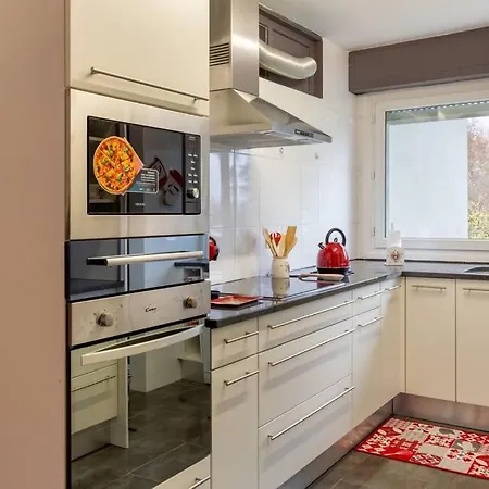 Apartament Superbe Spacieux Avec Parking Gratuit